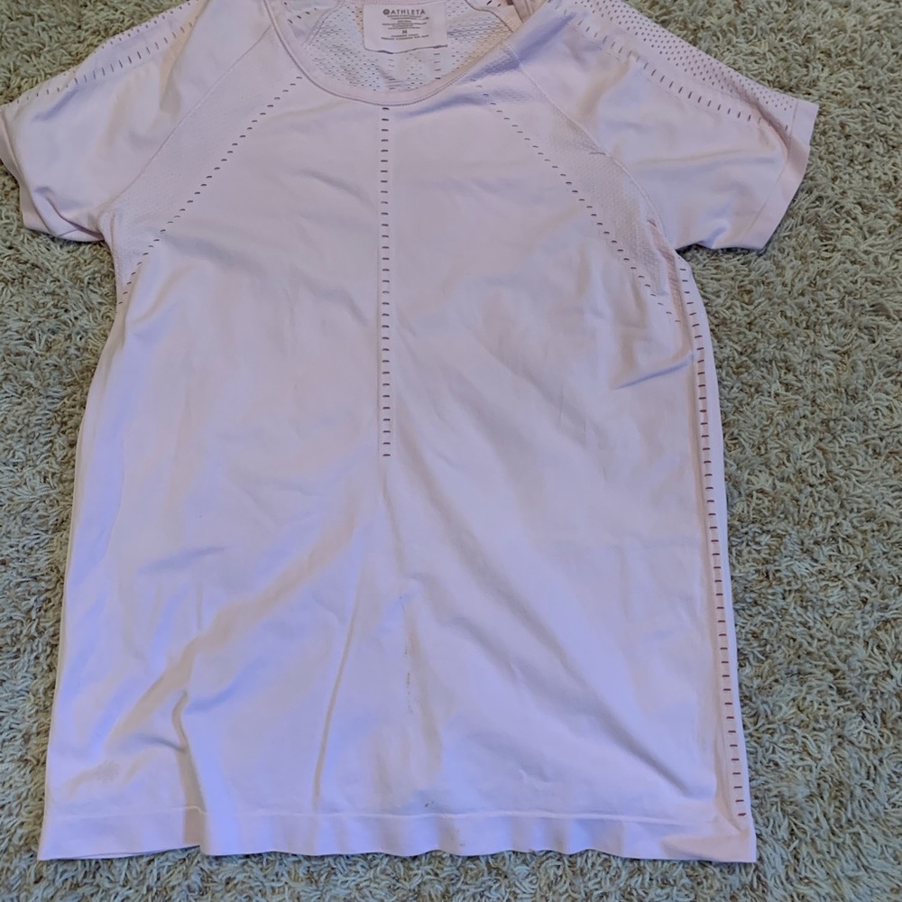 Athleta light pink M tshirt